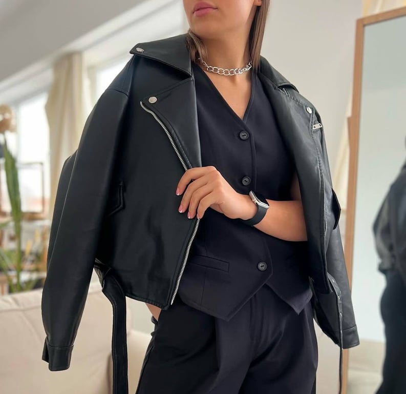 Шкіряна куртка роками не покидає тренди