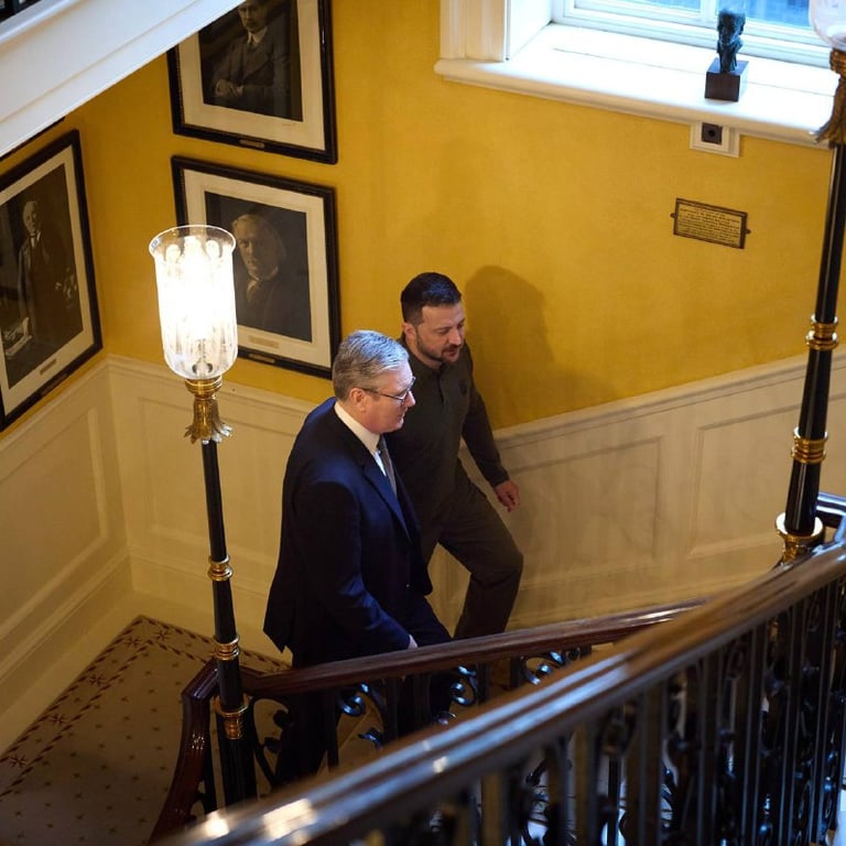 Зеленский высказался о визите в Великобританию - фото 2