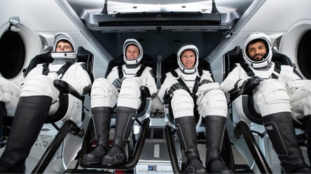 ​​​​​​​Прив'яжуть ременями до підлоги: NASA придумало оригінальний спосіб спасіння екіпажу МКС - 285x160