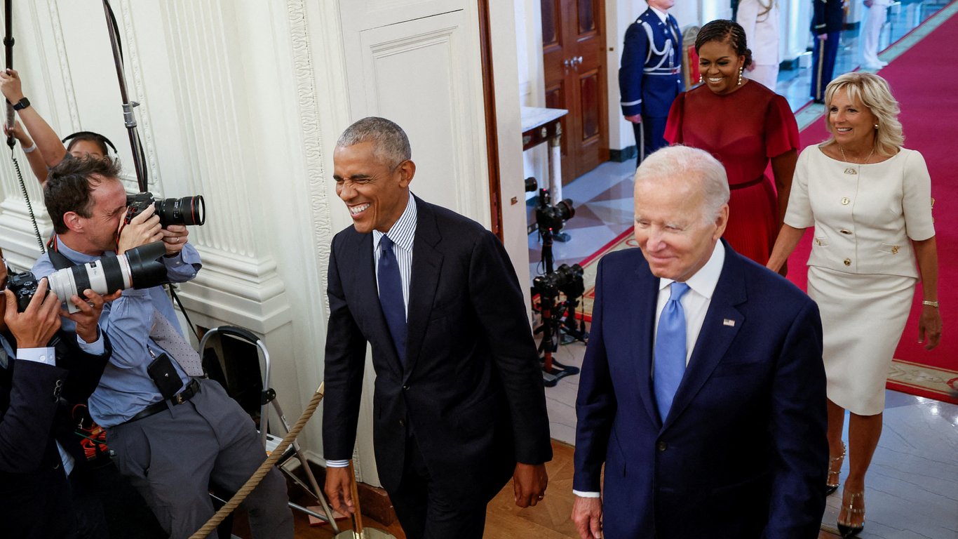 "Зробить усе можливе": Обама пообіцяв підтримати Байдена на виборах у 2024 році