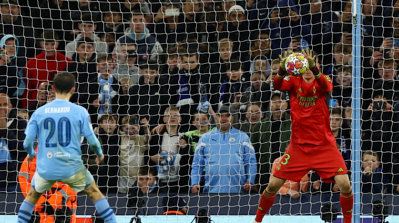 Андрей Лунин