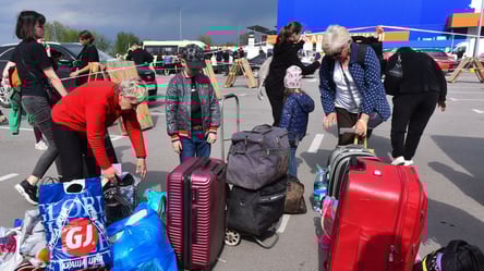 Депортация из Польши и запрет на въезд — кого накажут в 2025 году - 285x160