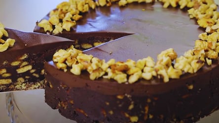 Шоколадний торт без випічки за 10 хвилин - 285x160