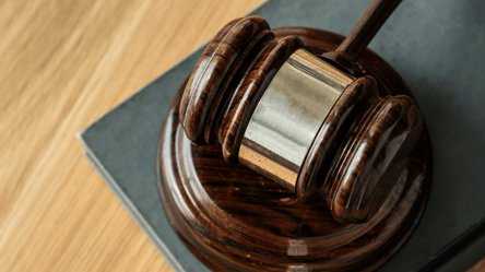 На Франковщине оштрафовали женщину, которая выбила зуб соседу - 285x160