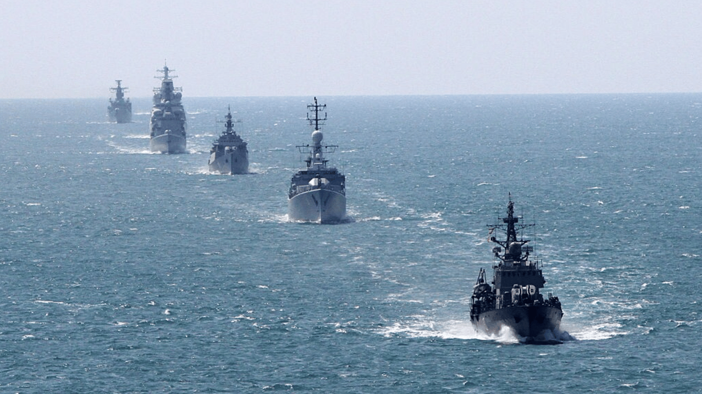 Загроза зросла: скільки кораблів РФ на чергуванні в Чорному морі