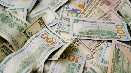 Скільки потрібно заплатити за 1 000 доларів в Україні - 285x160