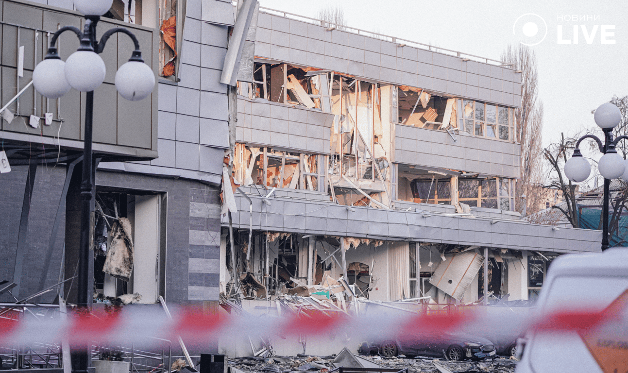 Мешканці Києва оговтуються після потужної ракетної атаки