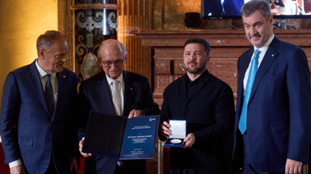 Зеленский получил премию в Мюнхене и обратился к союзникам - 290x160