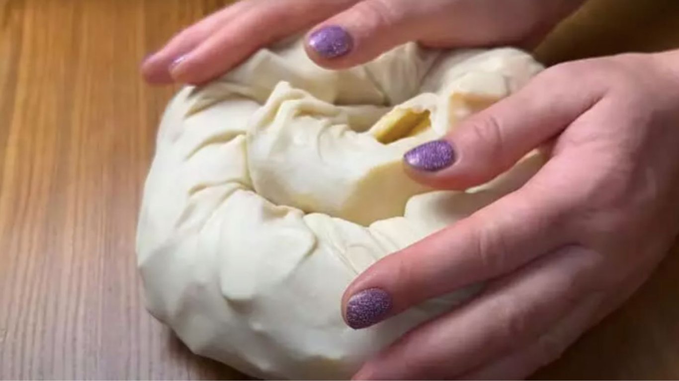 простий рецепт випічки з яблуками