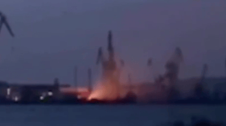 В ЗСУ підтвердили ураження російського корабля на суднобудівному заводі в Керчі - 285x160