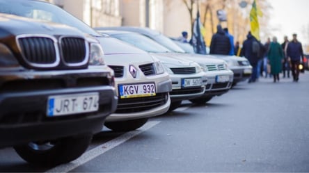 Авто на єврономерах: скільки українці ввезли машин після скасування пільг - 285x160