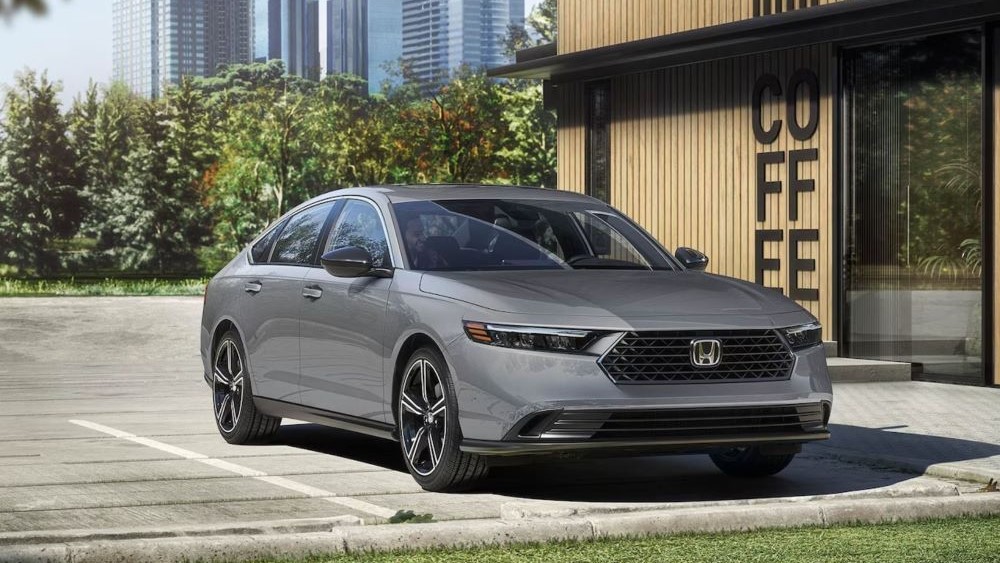 Лучшие седаны для водителей постарше в 2024 году - фото 3