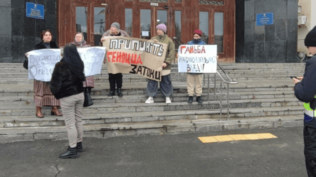 Прекратите геноцид — под Одесской ОВА прошел митинг - 290x166