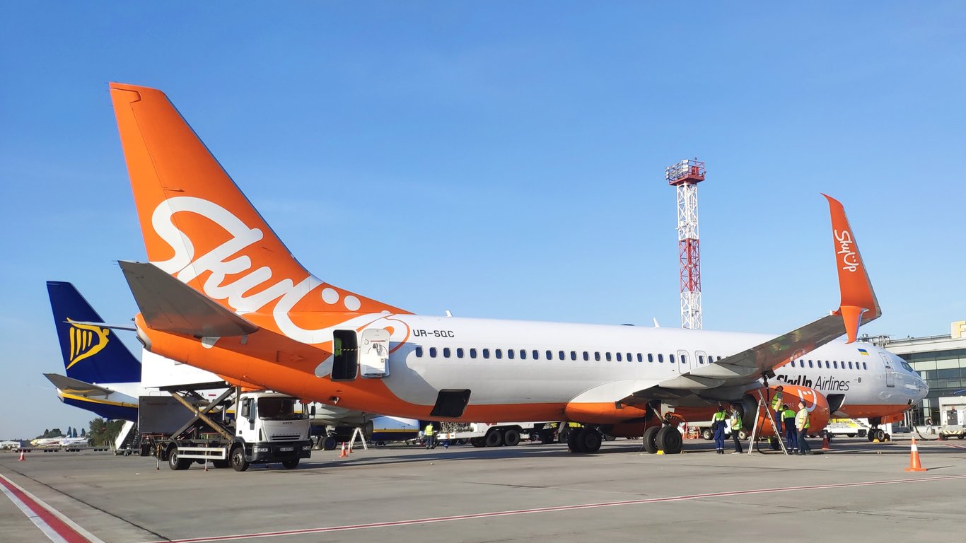 Відновлення авіаперевезень в Україні: компанія SkyUp назвала дві умови
