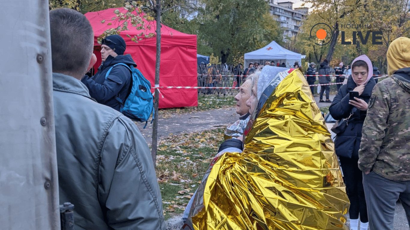Як Київ пережив нічну атаку — фоторепортаж - фото 2
