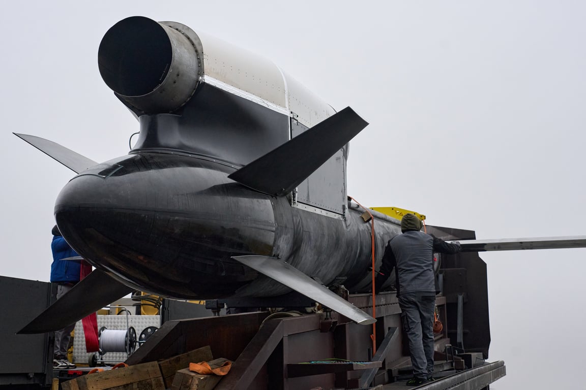 Як виглядає українська крилата ракета "Фламінго"