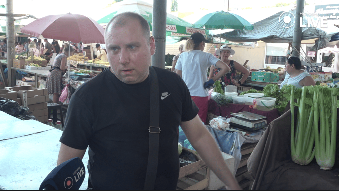 Продавець Сергій про вартість зелені