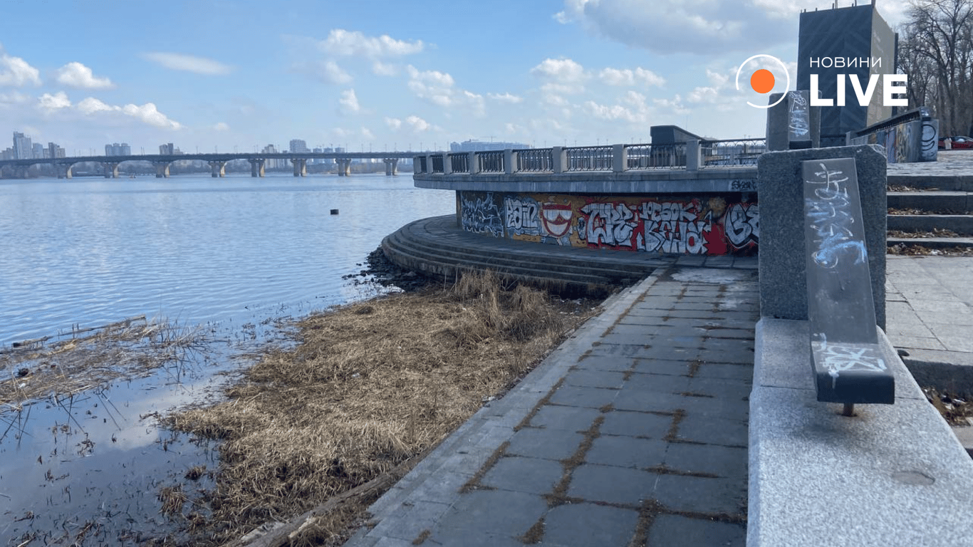 Оболонська набережна в Києві