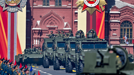 Военный парад в Москве 9 мая пройдет без техники - 304x171