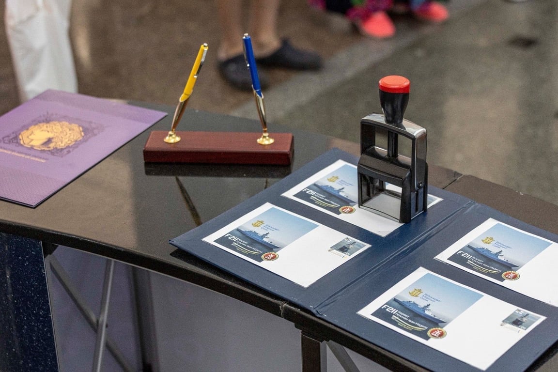 Корабель "Гетьман Іван Мазепа" став героєм нової поштової марки - фото 2