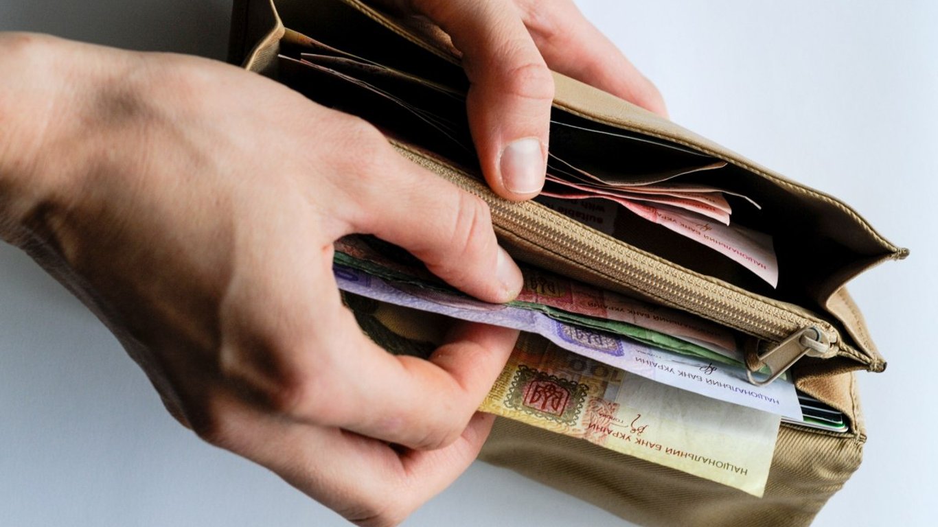 Эксперт рассказал, запретят ли в Украине наличные деньги