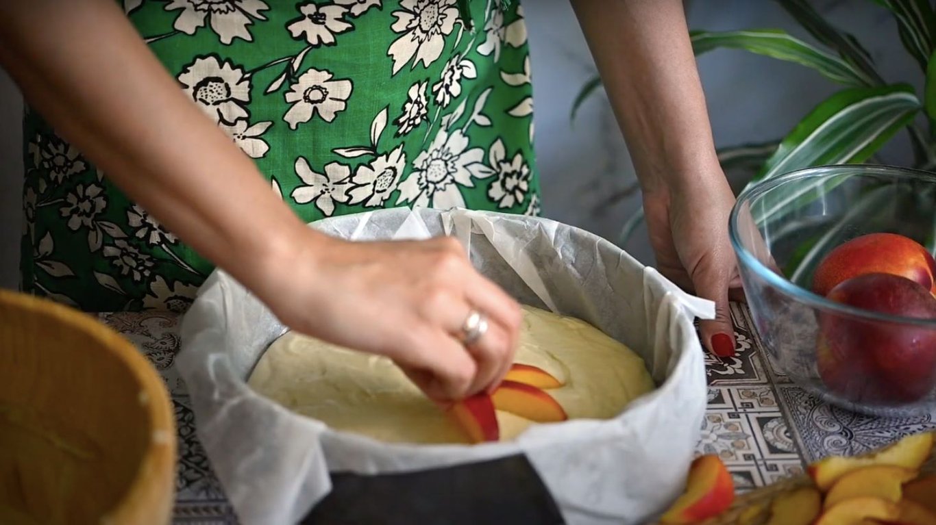 смачний рецепт пирога з нектаринами