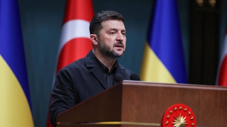 Зеленский заявил, что мир в Украине зависит от решений Трампа - 290x166