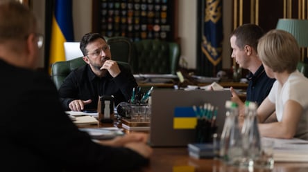 Зеленский: Украина откроет архивы СБУ и СЗР, касающиеся событий Волынской трагедии - 285x160