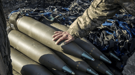 США зрадили Україну через несвоєчасні постачання зброї, — Forbes - 285x160