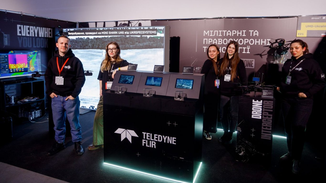 компанія продемонструвала новітні технології для тактичного спостереження та розвідки