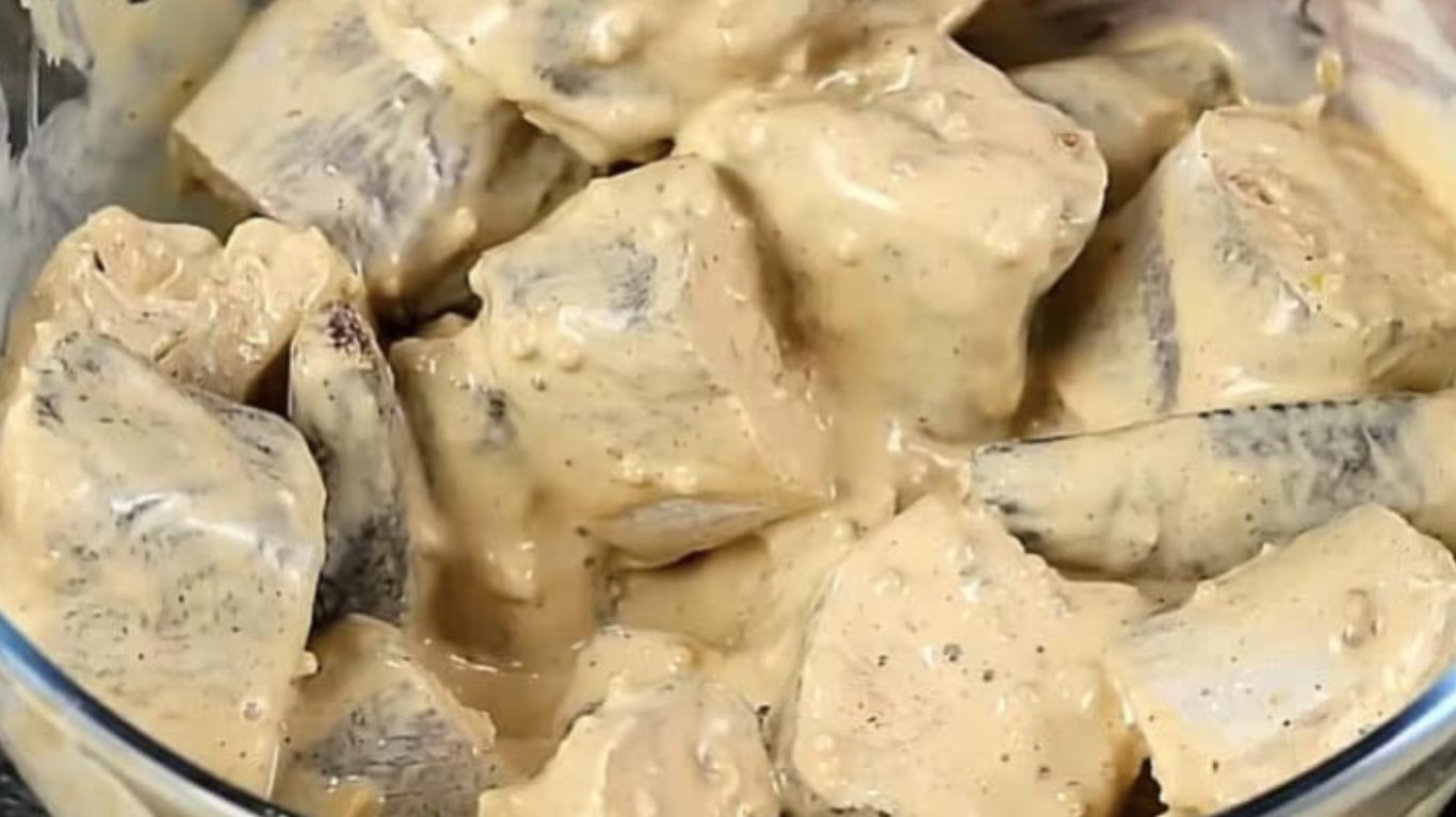 рецепт хеку з овочевою подушкою, маринадом із майонезу та гірчиці