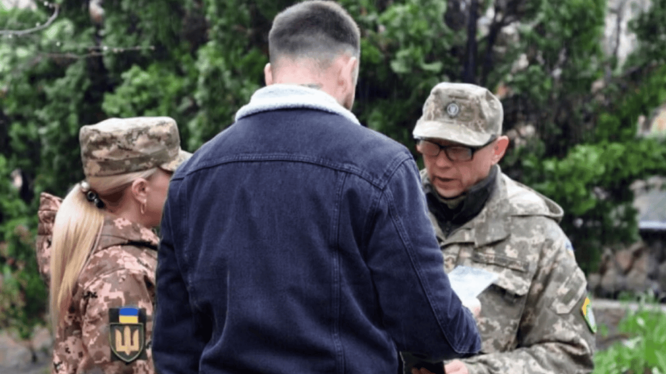 Коли ТЦК перевіряє документи законно - що треба знати