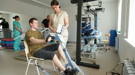 У війську потрібні фахівці з реабілітації — вакансія в "Азов" - 285x160