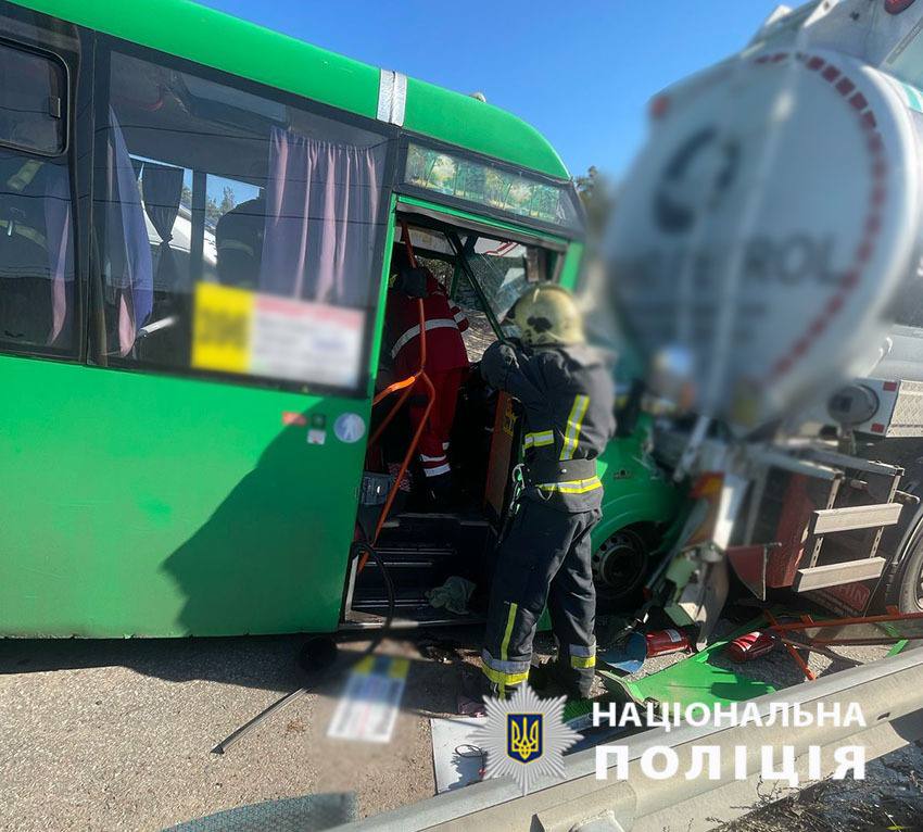 На Оболоні через ДТП 14 квітня поранено 5 людей