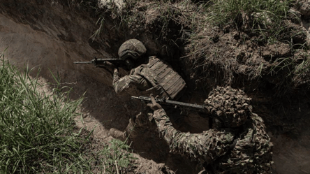 Росіянам зірвали операцію на Харківщині: ЗСУ просунулися вглиб - 290x166