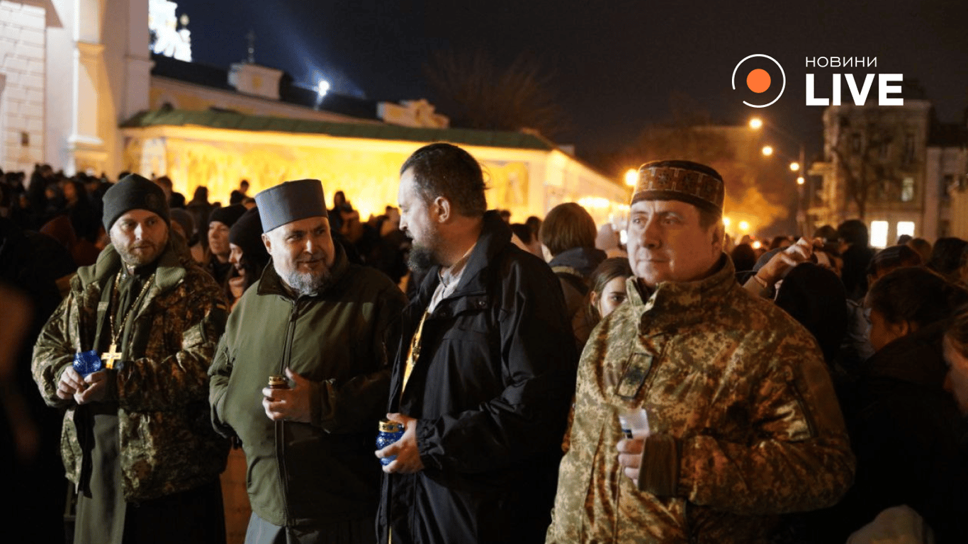 Кияни з Вифлеємським вогнем