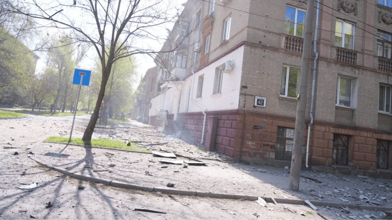 Росія 816 разів вдарила по Запоріжжю: поранено 10 людей