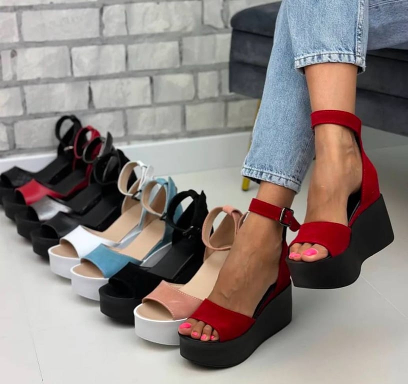 Босоніжки на платформі чудовий вибір на літо