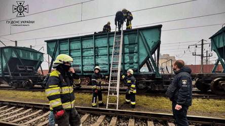 Що відомо про хлопця, якого вдарило струмом на даху електрички - 285x160