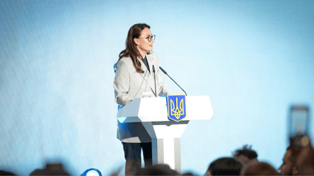 Свириденко прибыла на Украинский Женский Конгресс — видео - 285x160