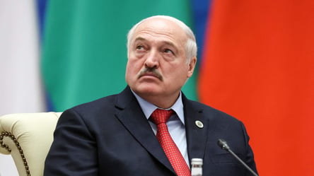 Лукашенка помітили у президентській клініці під Мінськом - 285x160