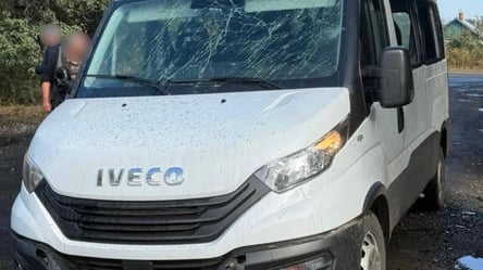 На Харківщині FPV-дрон влучив у автомобіль голови громади - 285x160