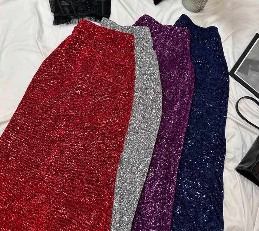 Спідниці з паєтками можуть стати родзинкою вашого образу