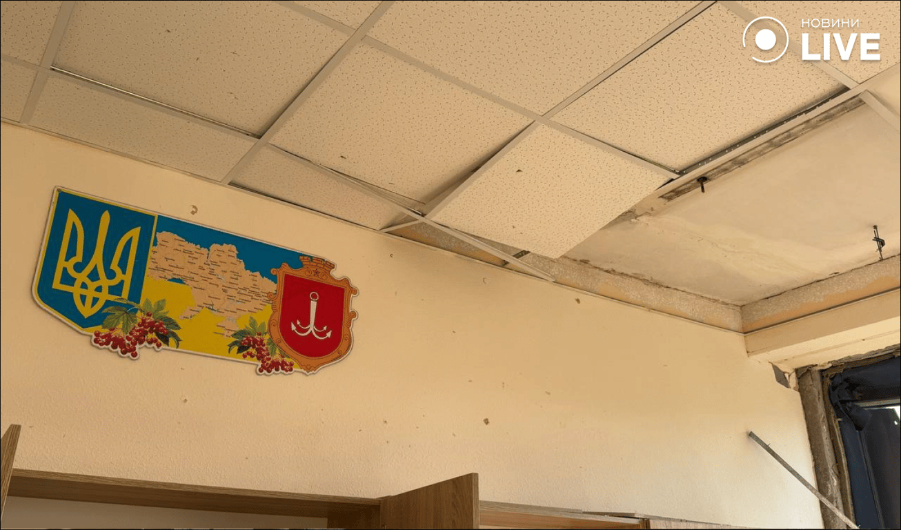 Знищені класи, немає вікон та дверей — удар по одеській школі - фото 5