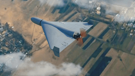 У центрі Ніжина впали уламки "Шахеда" - 285x160