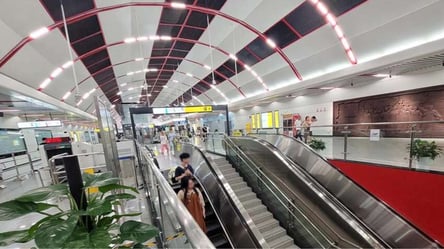 Який вигляд має найглибша станція метро у світі — відео - 285x160