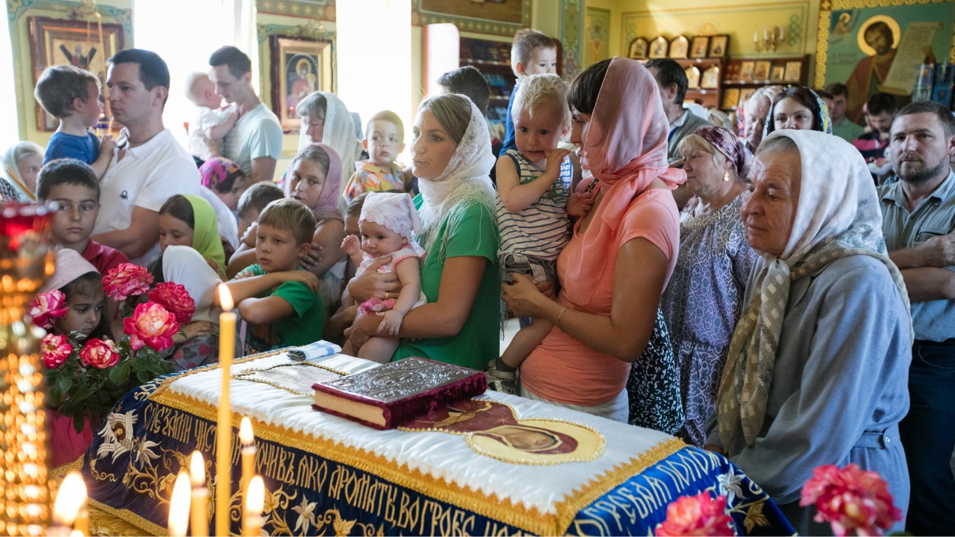 Коли Успіння Пресвятої Богородиці 2024 — нова дата, значення та традиції свята