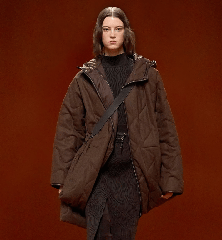 Hermès здивував практичністю свого пуховика