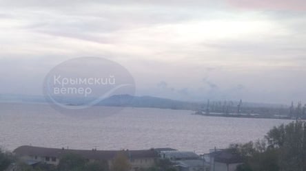 Возле Крымского моста заметили густой дым — есть сообщения о сильных взрывах - 285x160