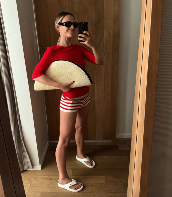 Knitted shorts - a comfortable and stylish option